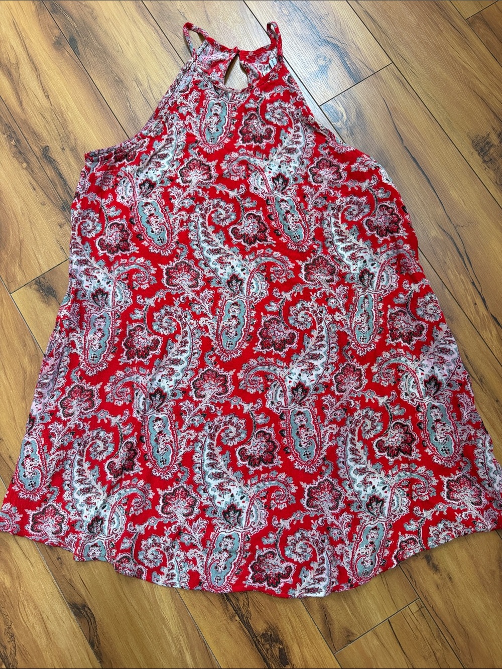 American Eagle women’s small Red Paisley Halter Skirt